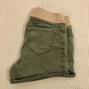 Liz Lange Maternity Shorts in Olive, Size M